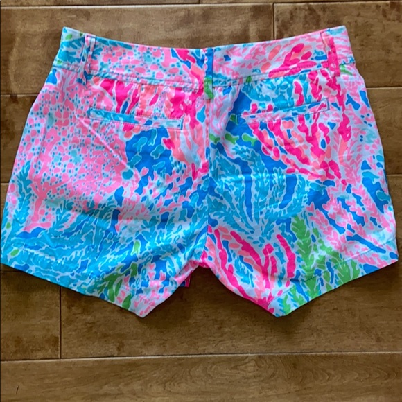 Lilly Pulitzer Callahan Short - Picture 2 of 2